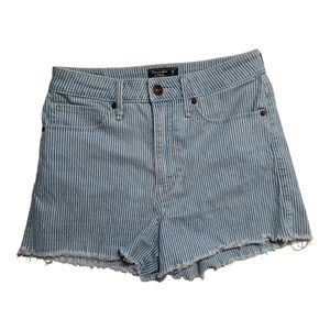 Abercrombie & Fitch l Simone High Rise Denim Shorts Size 26/2